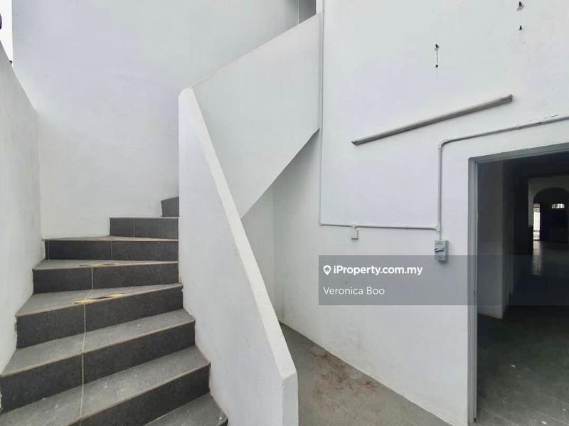 Rumah Teres 2-Tingkat untuk Dijual di Off Burmah Road, George Town oleh Veronica Boo - iProperty.com.my