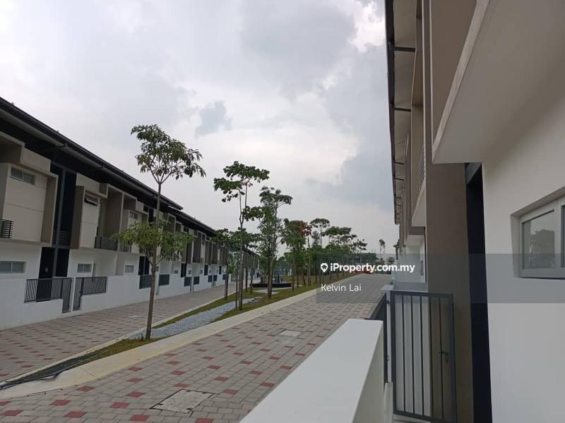 Rumah Berangkai 2 Tingkat untuk Dijual di Kota Emerald, Rawang oleh Kelvin Lai - iProperty.com.my