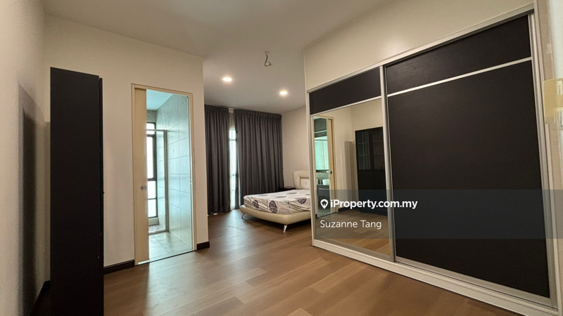 Kediaman Servis untuk Dijual di Isola oleh Suzanne Tang - iProperty.com.my