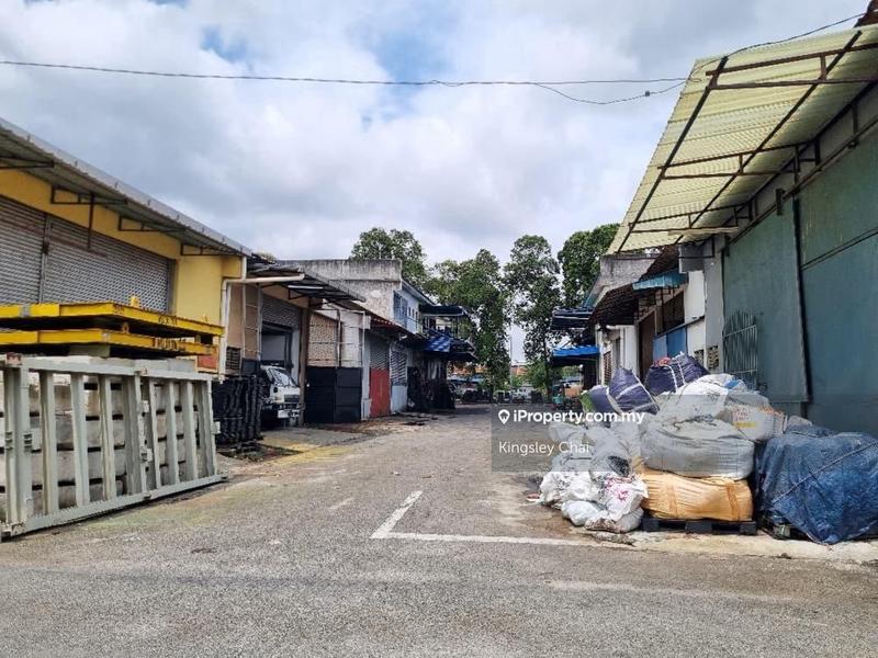 For Sale - Corner 1.5 Storey Link Factory Taman Klang Jaya, Klang