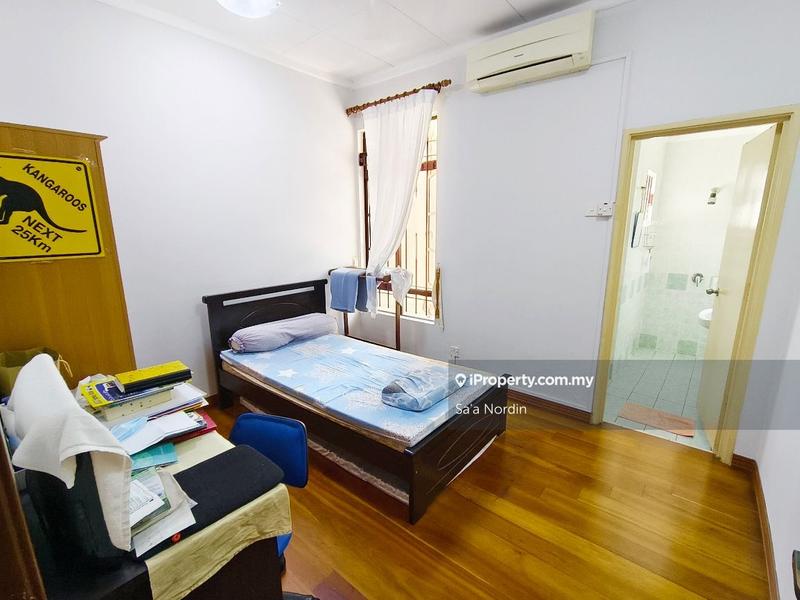 Rumah Berangkai 2 Tingkat untuk Dijual di Bukit Jelutong, Shah Alam oleh Sa'a Nordin - iProperty.com.my
