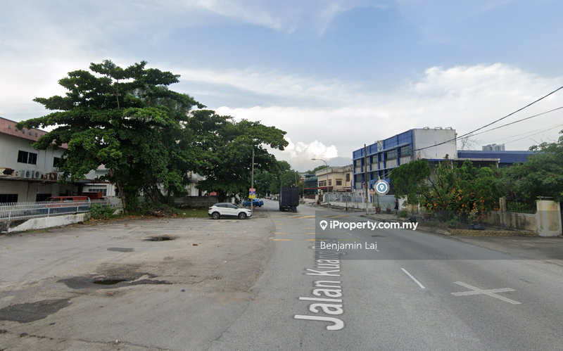 For Sale - Taman Kepong Freehold 2 Storey Detached Factory for Sale