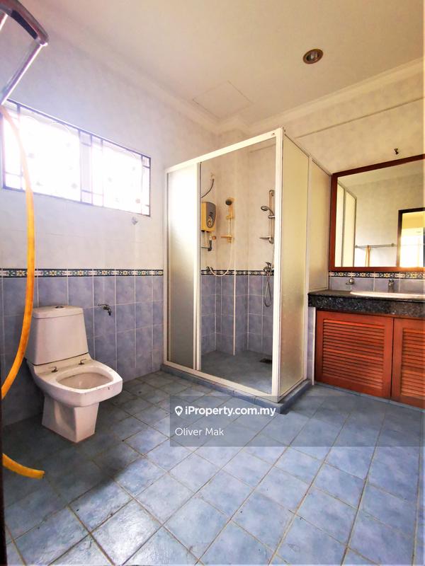 Bungalow House for Sale in Bukit Jalil Golf, Bukit Jalil by Oliver Mak - iProperty.com.my