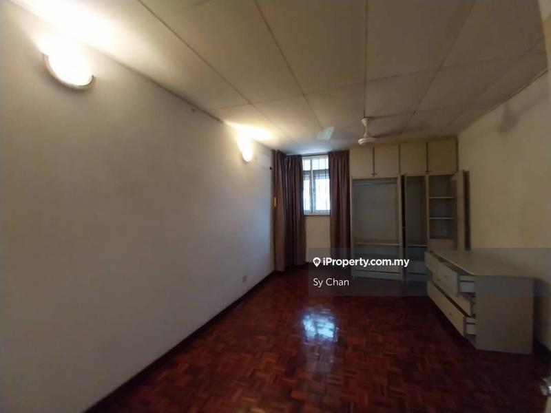 Rumah Berangkai 1.5 Tingkat untuk Dijual di Bandar Kinrara Seksyen 1, Bandar Kinrara oleh Sy Chan - iProperty.com.my