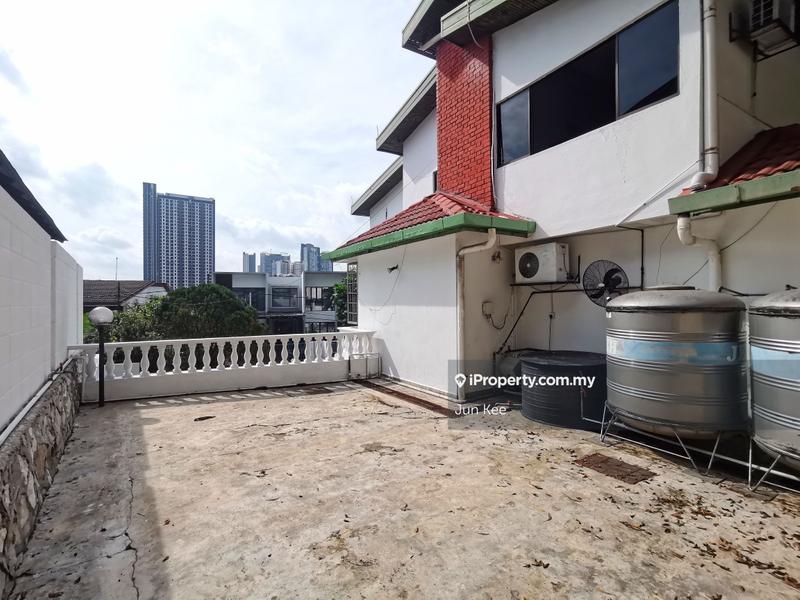 Banglo untuk Dijual di Taman Danau Desa, Taman Desa oleh Jun Kee - iProperty.com.my