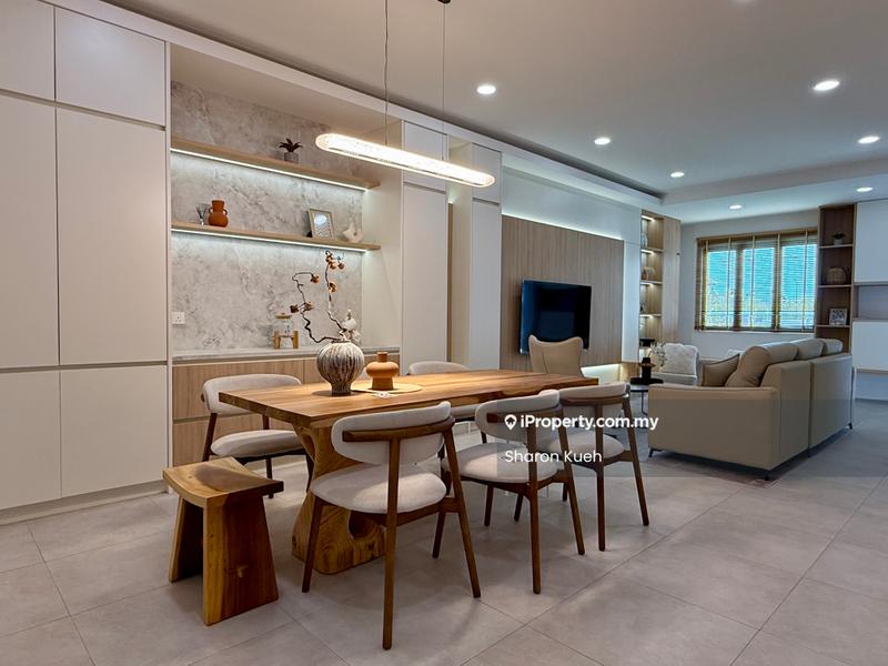 Rumah Bandar untuk Dijual di Batu Kawah New Township, Kuching oleh Sharon Kueh - Lower Unit: Dining Room - iProperty.com.my