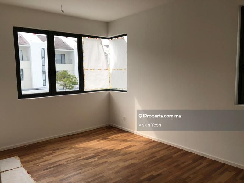 3-storey Terraced House for Sale in [3 Storey SuperLink Hse Endlot] Denai Amaryllis 1, Rawang by Vivian Yeoh - iProperty.com.my