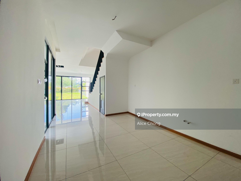 3-storey Terraced House for Sale in The Kews Senibong Leisure Farm, Gelang Patah by Alice Chong - iProperty.com.my