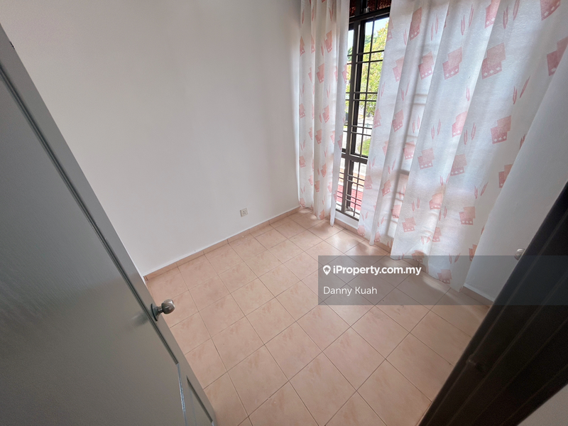 Rumah Berangkai 2.5 Tingkat untuk Dijual di Taman Ozana Impian, Bukit Katil oleh Danny Kuah - iProperty.com.my