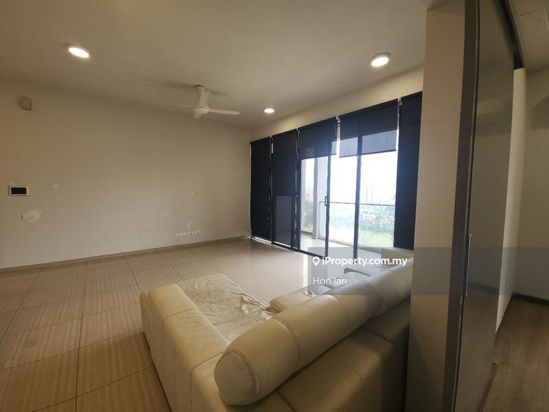 Service Residence for Sale in Twin Arkz by Hon Ian - iProperty.com.my