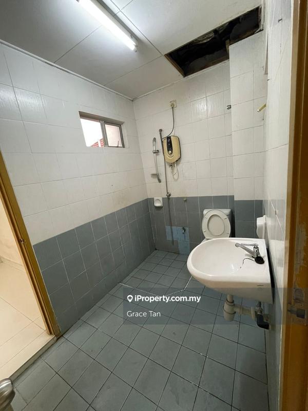 Rumah Berkembar untuk Dijual di Taman Kipark @ Puchong, Puchong oleh Grace Tan - iProperty.com.my