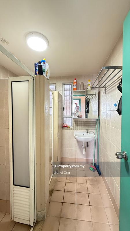 For Sale - Desa Putra