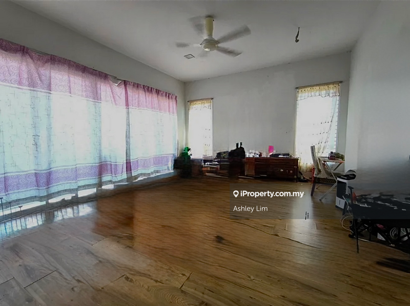 Rumah Berkembar untuk Dijual di Taman Emas, Dengkil oleh Ashley Lim - iProperty.com.my