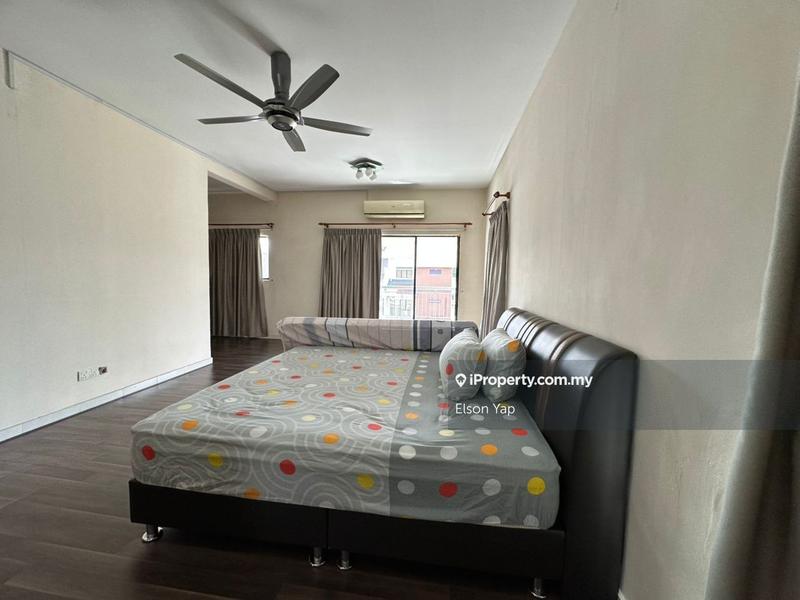 Rumah Teres 2.5-Tingkat untuk Dijual di Sutera Damansara, Damansara Damai oleh Elson Yap - iProperty.com.my