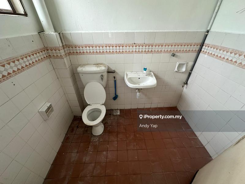Terraced House for Sale in Bandar Country Homes, Rawang by Andy Yap - iProperty.com.my