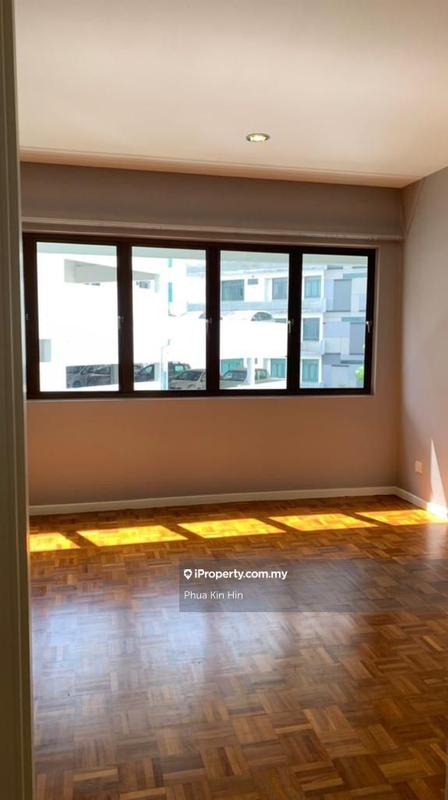 For Rent - Merak Kayangan Court