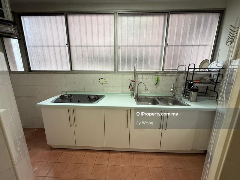 Condominium for Sale in La Vista Condominiums by Jy Wong - iProperty.com.my