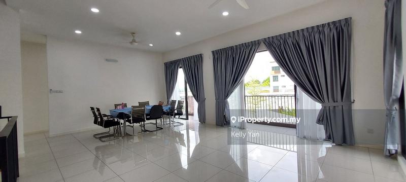 Rumah Berkembar untuk Dijual di Bandar Sungai Long, Selangor oleh Kelly Yan Kai Lit - iProperty.com.my