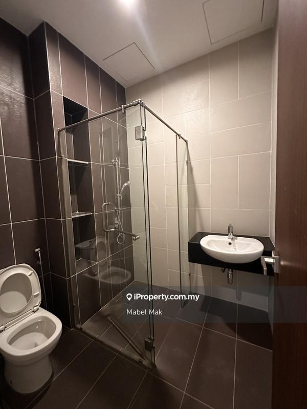 Rumah Berkembar untuk Dijual di Taman Bukit Serdang, Seri Kembangan oleh Mabel Mak - iProperty.com.my