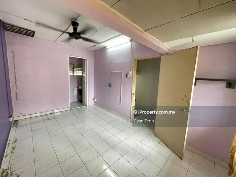 Rumah Berangkai 3 Tingkat untuk Dijual di Taman Daya, Kepong oleh Ryan Teoh - iProperty.com.my