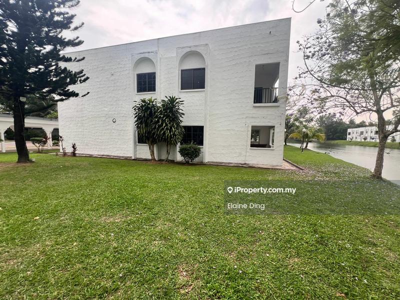 Townhouse for Sale in Country Heights, Kajang by Elaine Ding - Exterior - iProperty.com.my