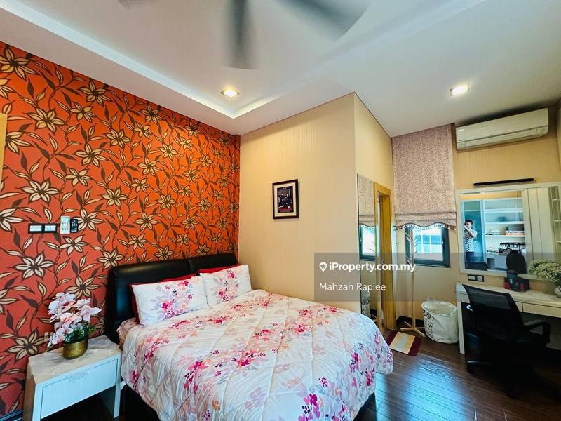 Bungalow House for Sale in Perdana Lakeview East, Cyberjaya by Mahzah Rapiee - iProperty.com.my