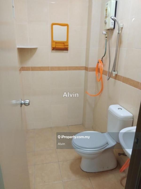 Pangsapuri untuk Dijual di Pangsapuri Bukit Beruang Utama oleh Alvin - iProperty.com.my