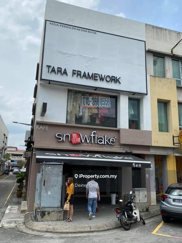 Shop for Sale in Taman Bukit Serdang, Seri Kembangan by Dexter Ong - iProperty.com.my