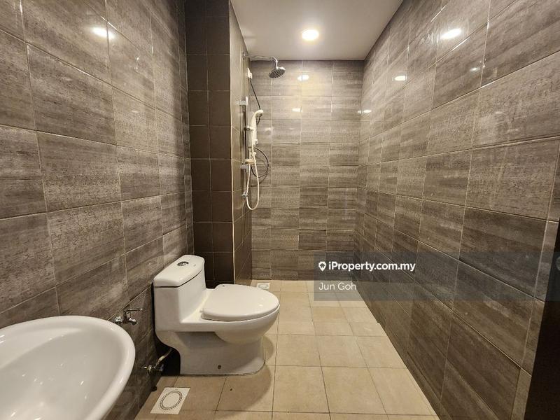 Service Residence for Sale in Symphony Tower (Menara Simfoni) by Jun Goh - iProperty.com.my
