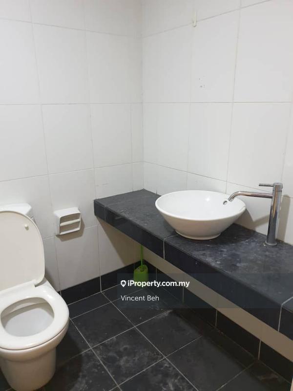 Kondominium untuk Dijual di Residence 8 oleh Vincent Beh - iProperty.com.my