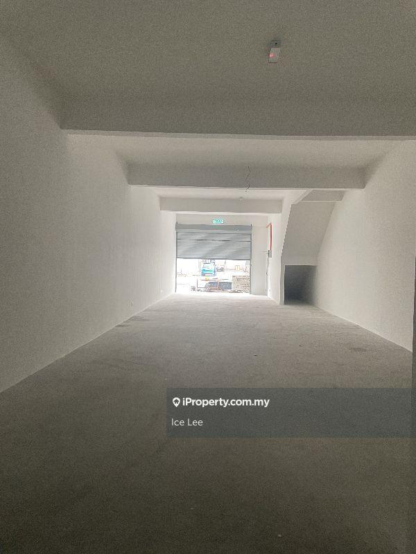 For Sale - Bukit Beruntung, Bukit Sentosa, Serendah Double storey shop For Sale