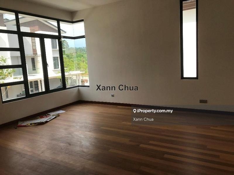 Rumah Berkembar untuk Dijual di SUNWAY EASTWOOD, Equine Park, Seri Kembangan oleh Xann Chua - iProperty.com.my