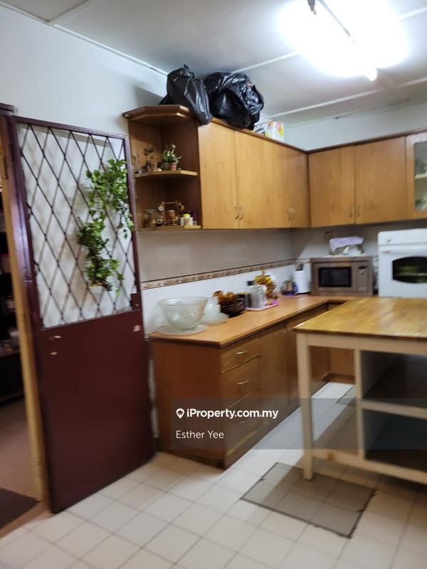 Rumah Berangkai 2 Tingkat untuk Dijual di Taman Sri Watan, Ampang oleh Esther Yee - iProperty.com.my