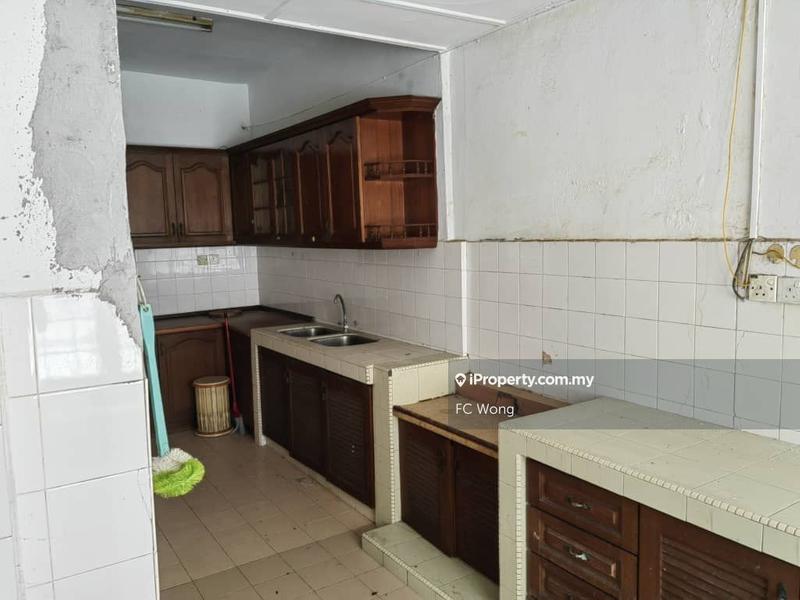 Rumah Teres 2-Tingkat untuk Dijual di Usj 1, Subang Jaya oleh FC Wong - iProperty.com.my