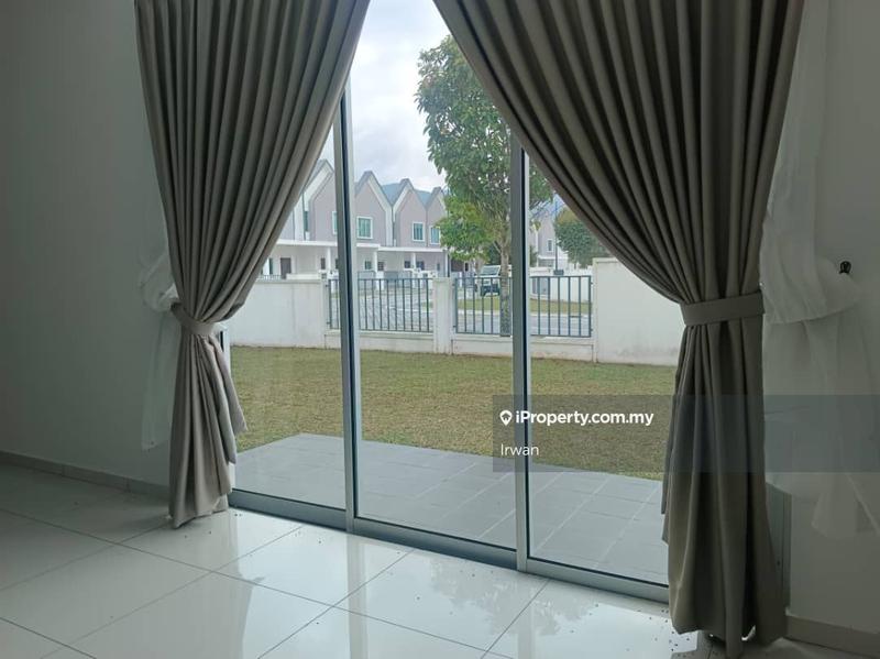 Rumah Berangkai 2 Tingkat untuk Dijual di Eco Forest, Semenyih oleh Irwan Affandi - iProperty.com.my