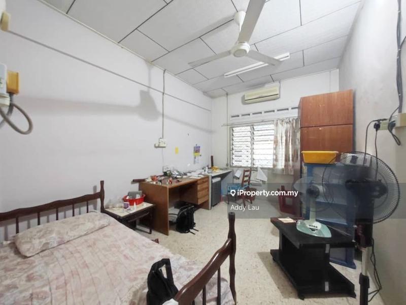 Rumah Berkembar untuk Dijual di Taman Kerjasama @ Semi-D, Kluang oleh Addy Lau - iProperty.com.my