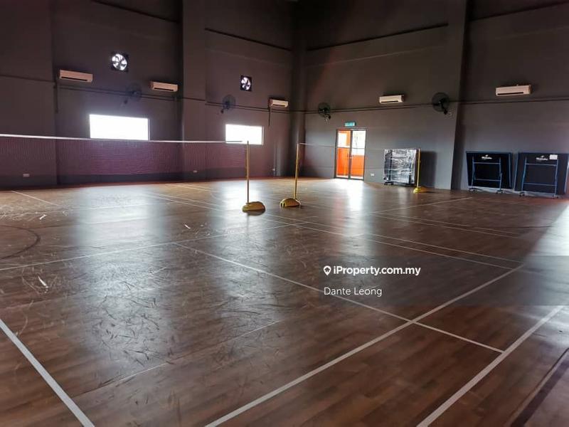 For Sale - The Holmes 2