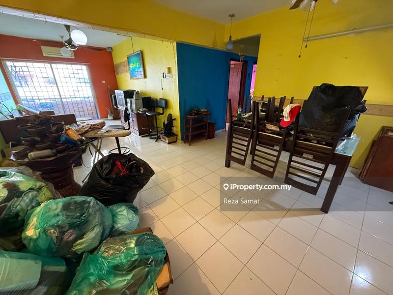 Pangsapuri untuk Dijual di Pelangi Heights oleh Reza Samat - iProperty.com.my