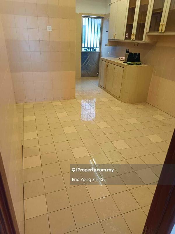 Rumah Teres 2-Tingkat untuk Disewa di Taman Mount Austin, Tebrau oleh Eric Yong - Kitchen - iProperty.com.my