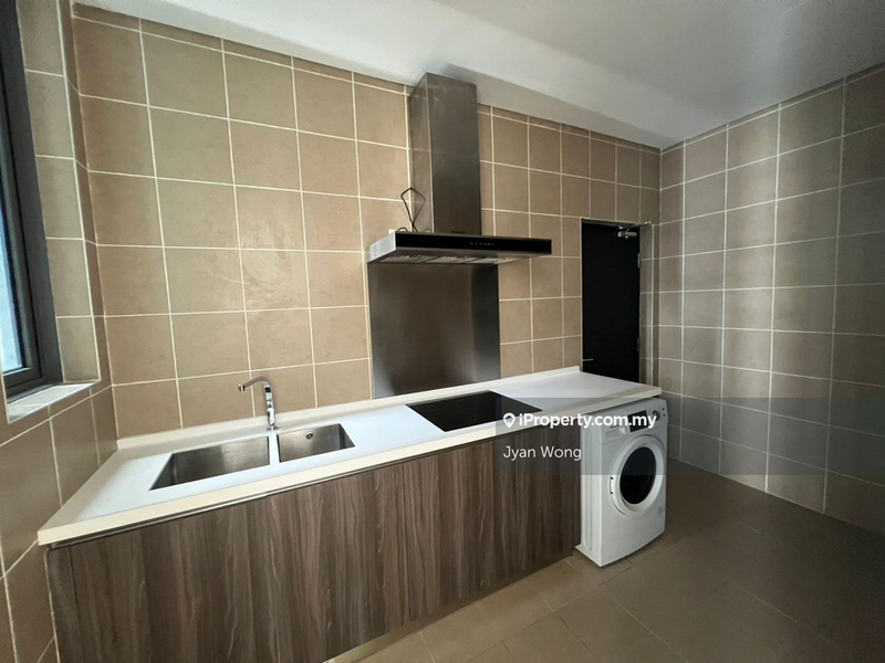 For Sale - D'Rapport