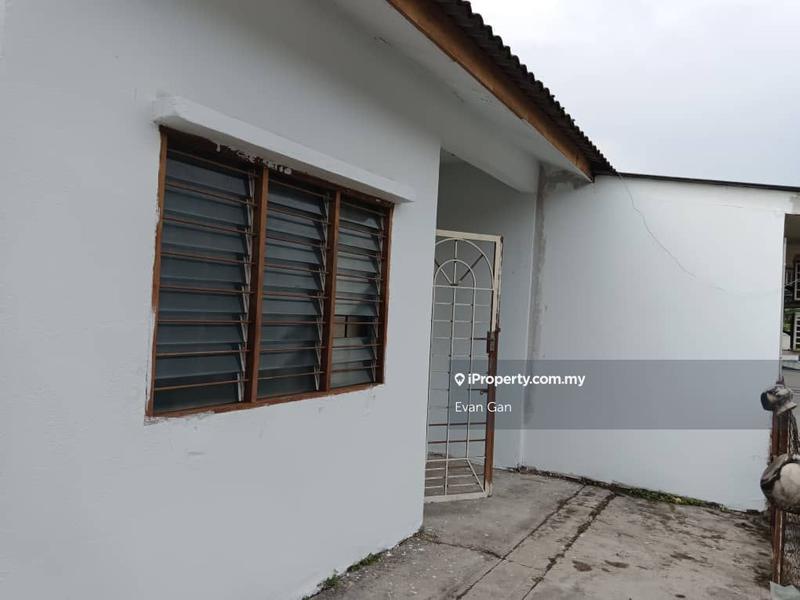 Rumah Teres 1-Tingkat untuk Dijual di Taman Merdeka, Batu Berendam oleh Evan Gan - iProperty.com.my