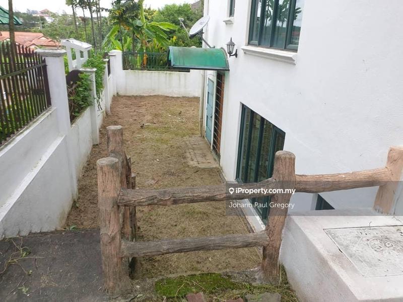 Bungalow House for Sale in Tropicana Golf & Country Resort, Petaling Jaya by Johann Paul Gregory - iProperty.com.my
