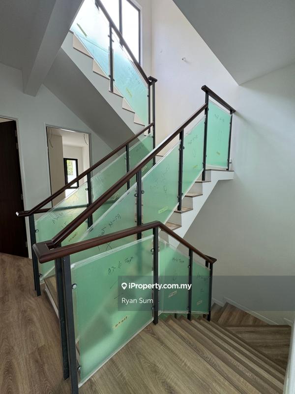 Rumah Berangkai 2.5 Tingkat untuk Dijual di Taman Puncak Jalil, Seri Kembangan oleh Ryan Sum - iProperty.com.my