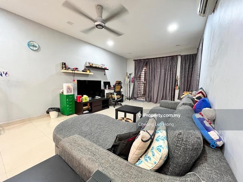 For Sale - Sri Putramas