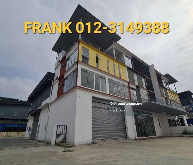 For Rent - INDUSTRI NAUTICAL, 928 CORPORATE PARK, 3.5STY SEMI-D FACTORY WITH LIFT,