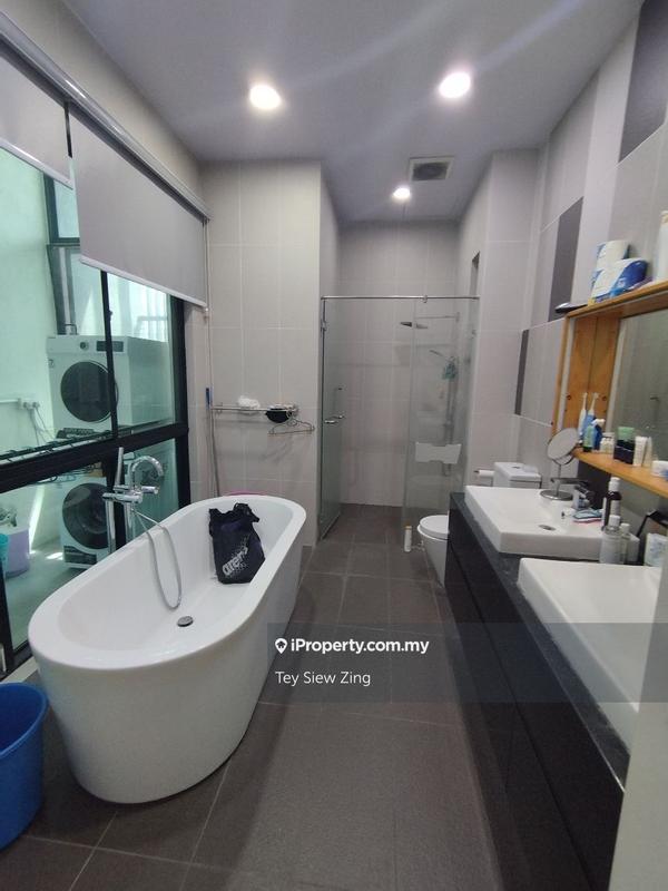 Rumah Berkembar untuk Disewa di Taman Bukit Serdang, Seri Kembangan oleh Tey Siew Zing - iProperty.com.my