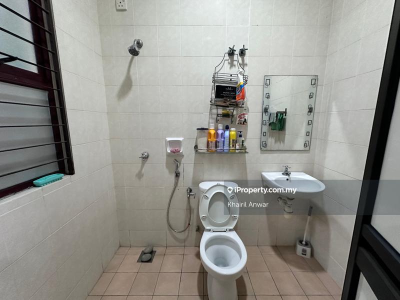 Rumah Berkembar untuk Dijual di Bukit Jelutong, Shah Alam oleh Khairil Anwar - iProperty.com.my