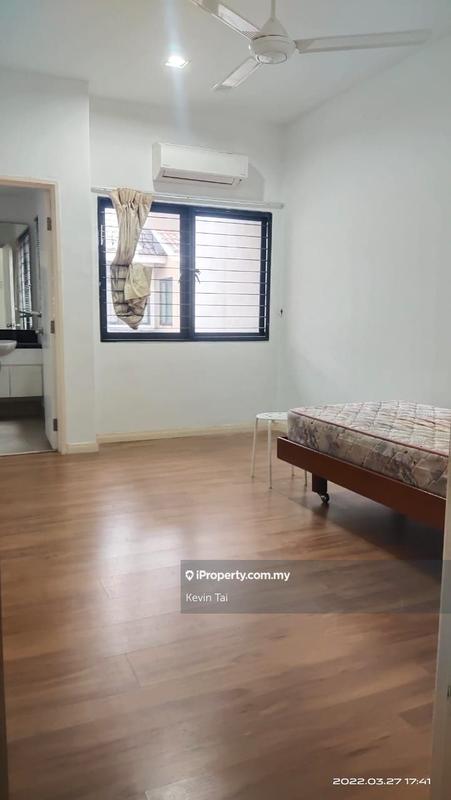 3-storey Terraced House for Sale in Meadow Lakefields, Sg Besi, Sungai Besi by Kevin Tai - iProperty.com.my
