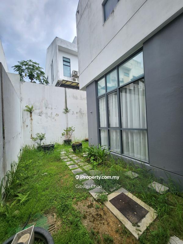 Bungalow House untuk Dijual di Sungai Long, Bandar Sungai Long oleh Gibson Choo - iProperty.com.my