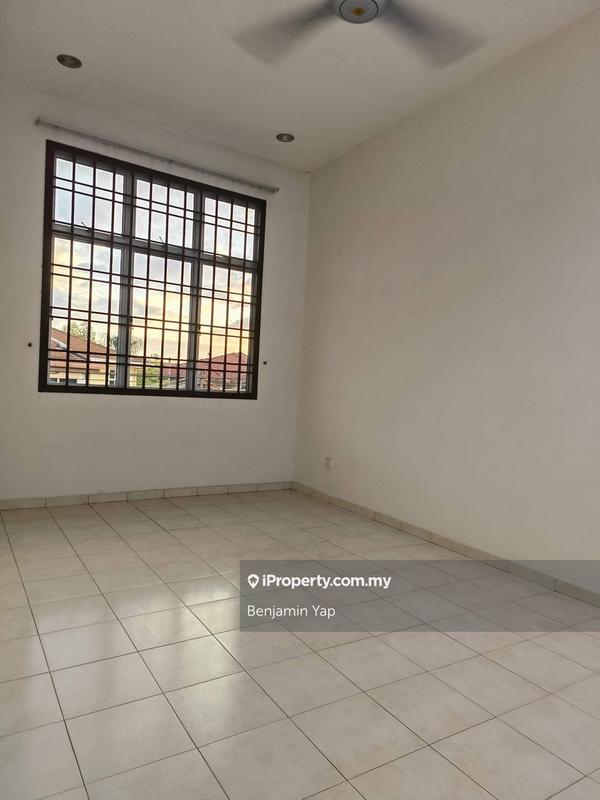 Rumah Teres 2-Tingkat untuk Dijual di Taman Cheng Setia, Cheng oleh Benjamin Yap - iProperty.com.my